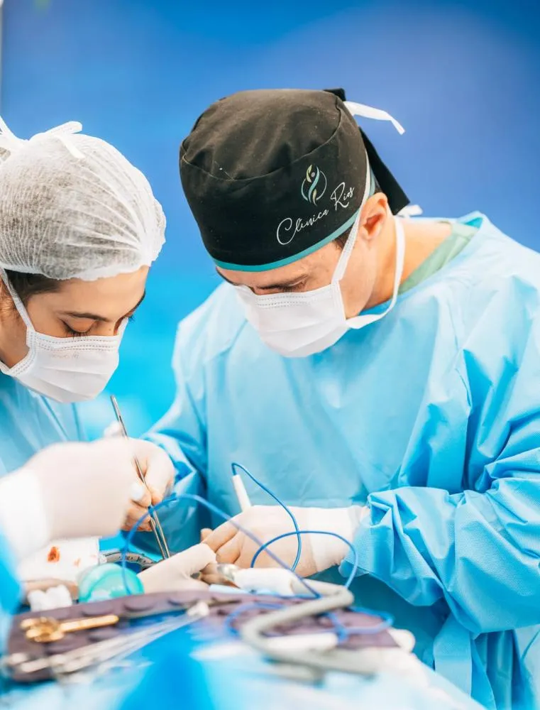  OS CRITÉRIOS POR TRÁS DE RESULTADOS SEGUROS E DE EXCELÊNCIA NA CIRURGIA PLÁSTICA