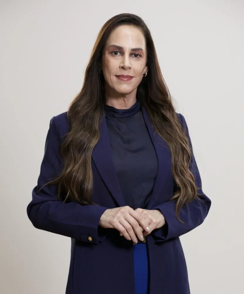 SILVIA ABRAVANEL: DA TELEVISÃO À VIDA PÚBLICA