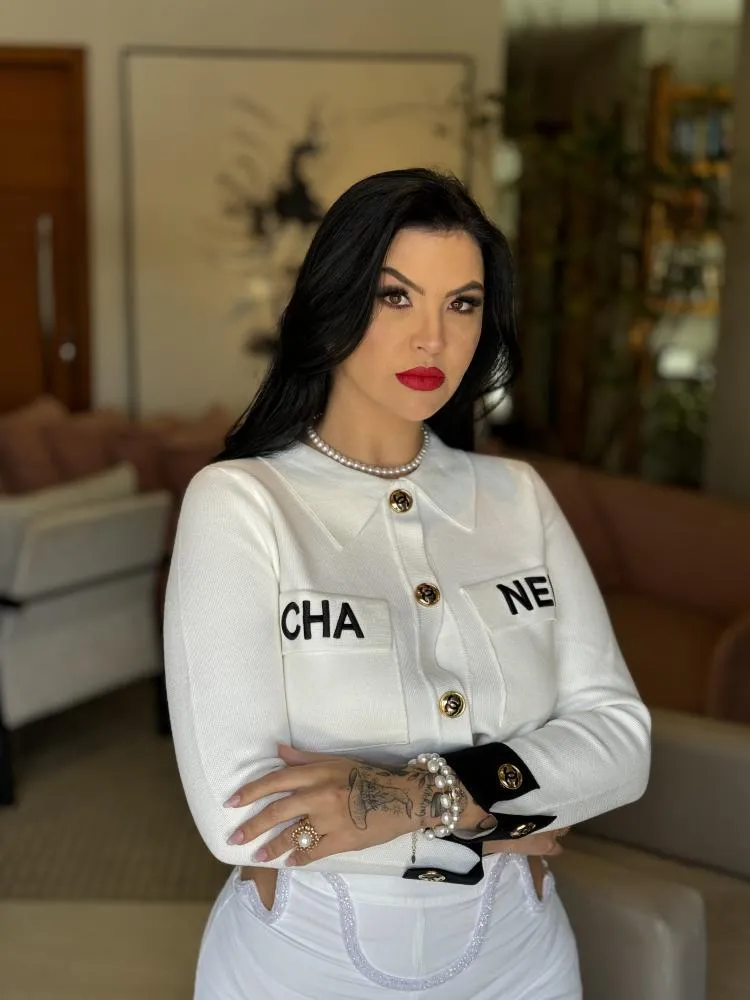 kelly castelano veste Chanel